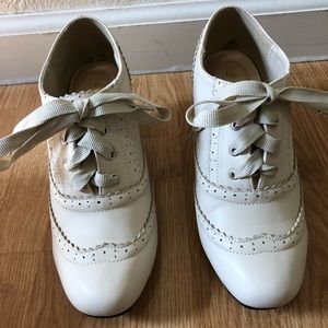 Off White Oxford heels